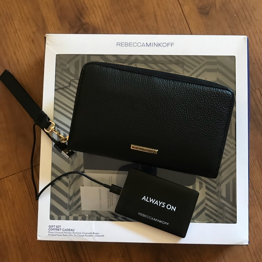 Rebecca Minkoff Wristlet & Powerbank Iphone 7plus